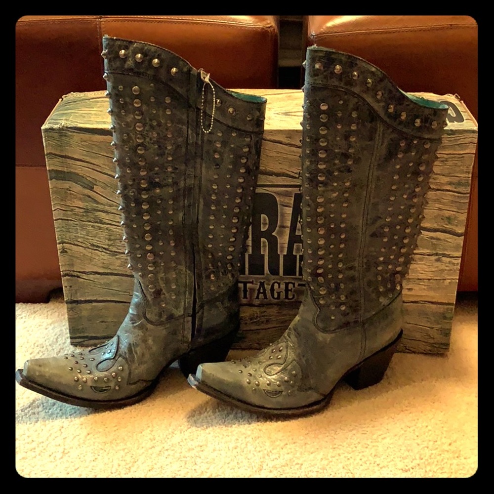 Corral Vintage studded cowboy boots   Never worn